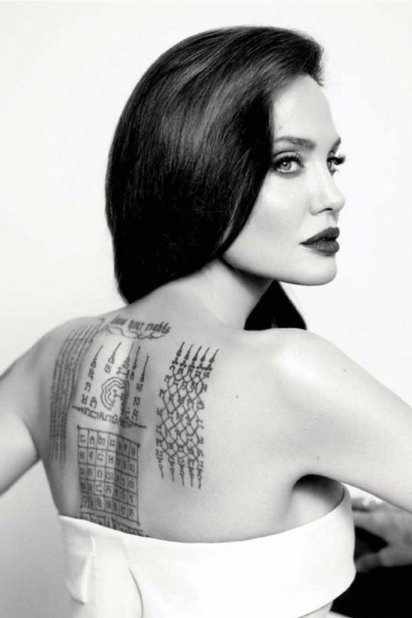 Diễn viên Angelina Jolie,Angelina Jolie tươi trẻ, đầy sức sống, brad pitt già nua 