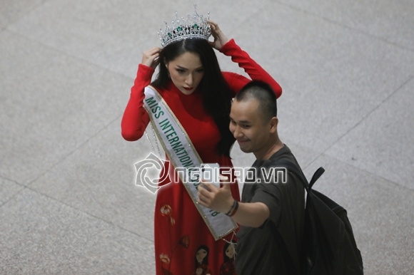 Hoa hậu Chuyển giới Quốc tế 2018, Hương Giang, sao việt