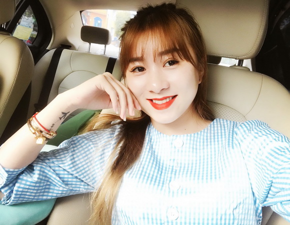 hong-cuc-193-1-ngoisao.vn-w580-h451 5 9X thu nhập khủng, kinh doanh online, Hồng Cúc