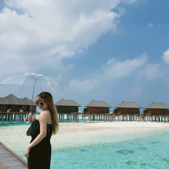 hong-cuc-193-6-ngoisao.vn-w580-h580 0 9X thu nhập khủng, kinh doanh online, Hồng Cúc