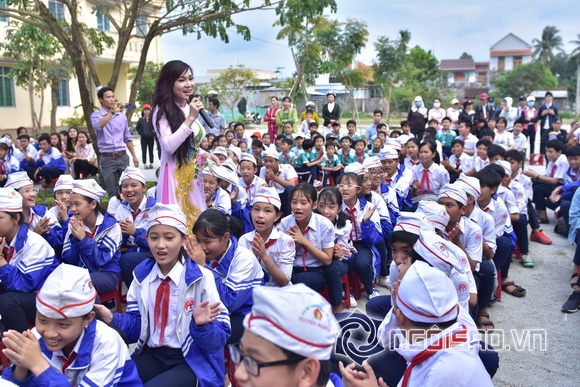 Hoa hậu Ngọc Hân, Sao Việt