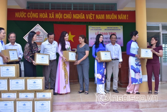 Hoa hậu Ngọc Hân, Sao Việt