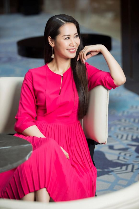 Dương Thùy Linh, Hoa hậu thân thiện, sao Việt