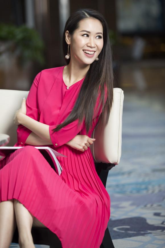 Dương Thùy Linh, Hoa hậu thân thiện, sao Việt