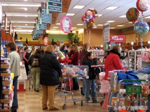 siêu thị, cách mua hàng siêu thị, cách thu hút khách hàng