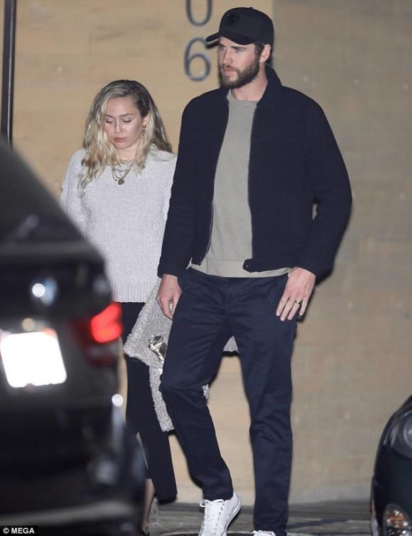 Miley Cyrus , Liam Hemsworth,sao Hollywood