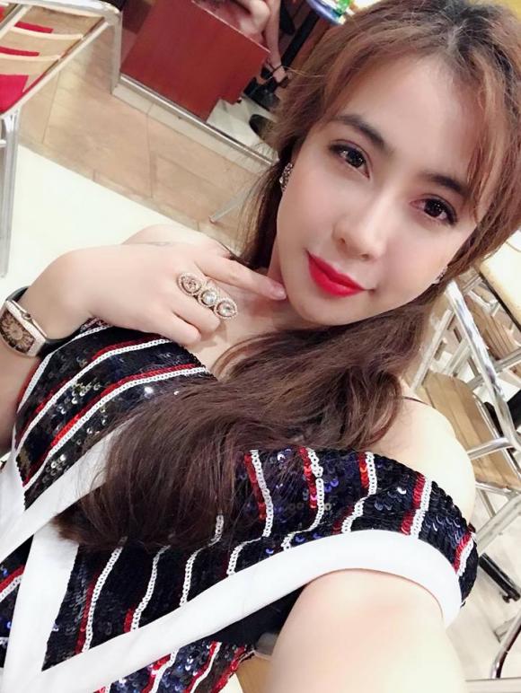 mai diệu linh, võ hoàng yến, võ hoàng yến và mai diệu linh, Mai Diệu Linh là ai?