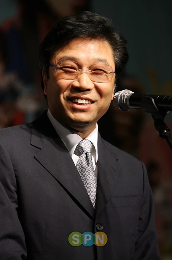 sao Hàn, Bae Yong Joon, Lee Soo Man, Yang Hyuk Suk, JYP, 