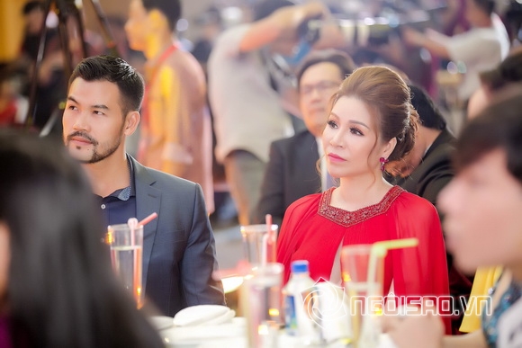 Hoa hậu bùi thị hà, sao việt