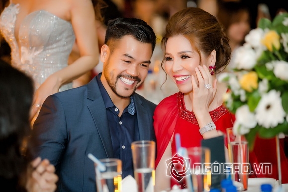 Hoa hậu bùi thị hà, sao việt