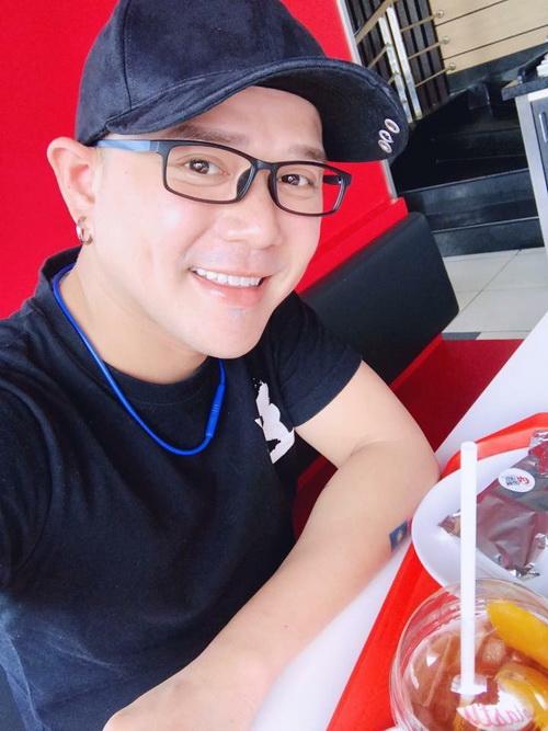 Kong- Chara, thầy giáo Kong- Chara