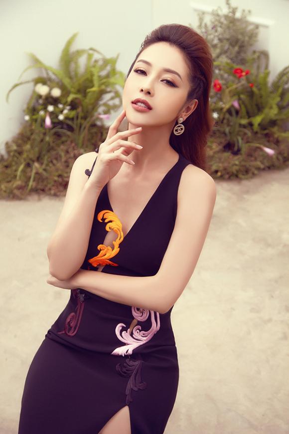 Jennifer Phạm, Hoa hậu Jennifer Phạm, sao Việt