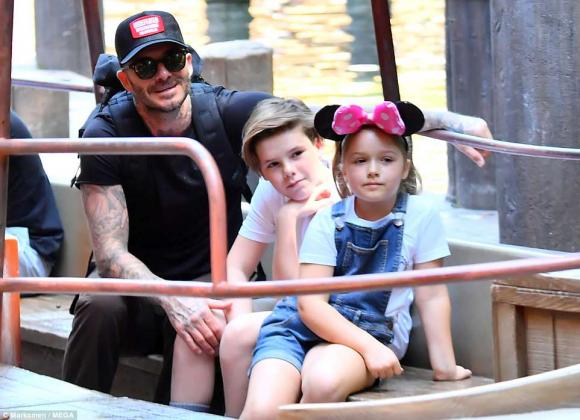 Harper Seven,con gái David Beckham, công viên disneyland 