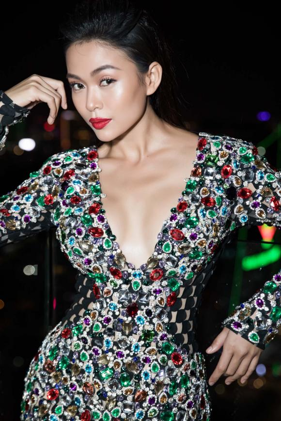 Mâu Thủy, Á hậu Hoàn vũ 2017, sao Việt