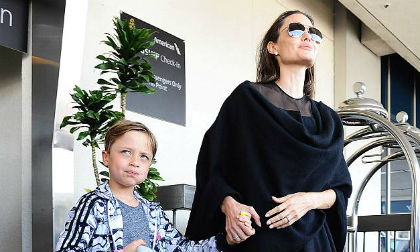 Diễn viên Angelina Jolie,Tiên hắc ám 2, phim trường tiên hắc ám 2