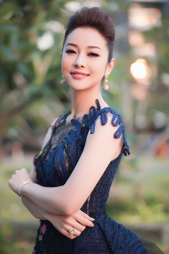 Jennifer Phạm, Hoa hậu Jennifer Phạm, sao việt