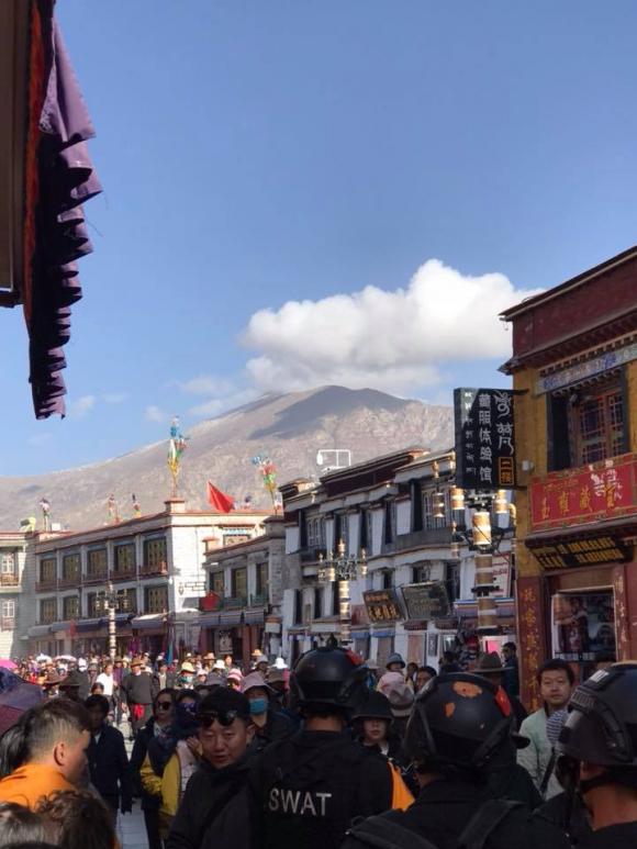 hương giang, hoa hậu hương giang, du lịch tây tạng 