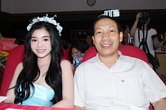 dieu-van-205-6-ngoisao.vn-w580-h386 2 Diệu Vân, Sao Việt