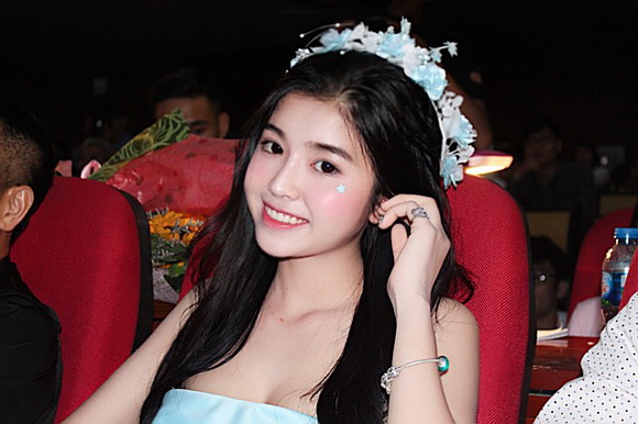 dieu-van-205-8-ngoisao.vn-w580-h386 0 Diệu Vân, Sao Việt