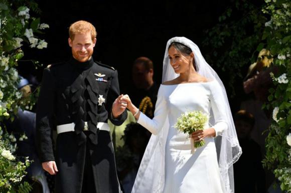 giá váy cưới công nương meghan markle mặc, Hoàng tử Harry,đám cưới Hoàng gia Anh, công nương meghan markle, váy cưới 