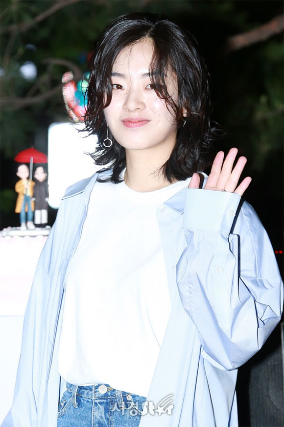 Son Ye Jin, Jung Hae In, chị đẹp mua cơm ngon cho tôi