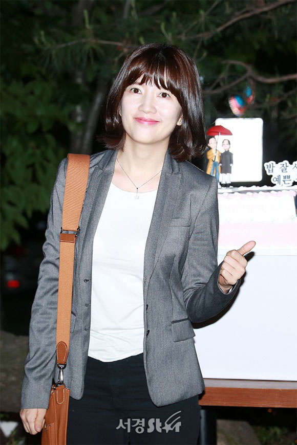 Son Ye Jin, Jung Hae In, chị đẹp mua cơm ngon cho tôi