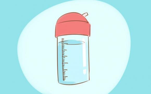 Cách uống nước chuẩn cho trẻ dưới 3 tuổi, chăm con, cách chăm con đúng cách, trước 6 tháng tuyệt đối không nên uống nước