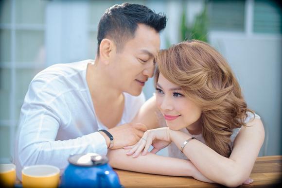 sao việt mang bầu, sao việt mang bầu ngoài 40 tuổi, sao mang bầu muộn 