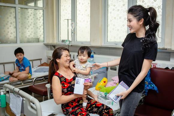 Á hậu huyền my,hoa hậu việt nam 