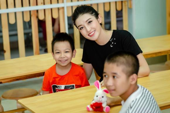 Á hậu huyền my,hoa hậu việt nam 
