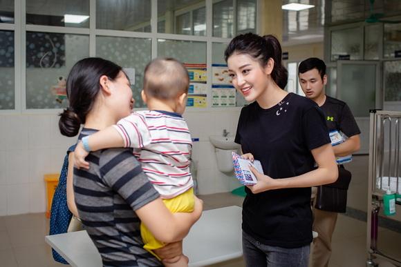 Á hậu huyền my,hoa hậu việt nam 