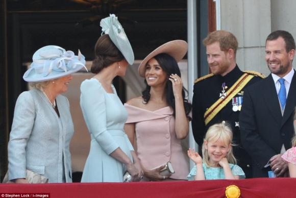 Công nương Kate xinh đẹp quý phái,sinh nhật nữ hoàng Anh, công nương meghan markle