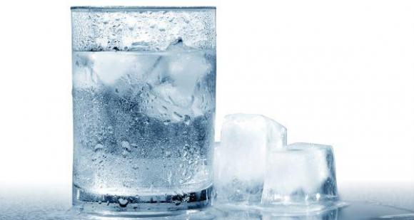 uống nước ấm, uống nước lanh, lúc nào bạn nên uống nước lạnh