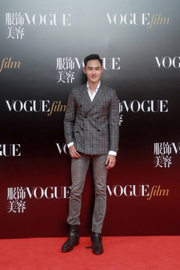 Diễn viên Dương Mịch,Diễn viên Angelababy, vogue film 2018, sao hoa ngữ