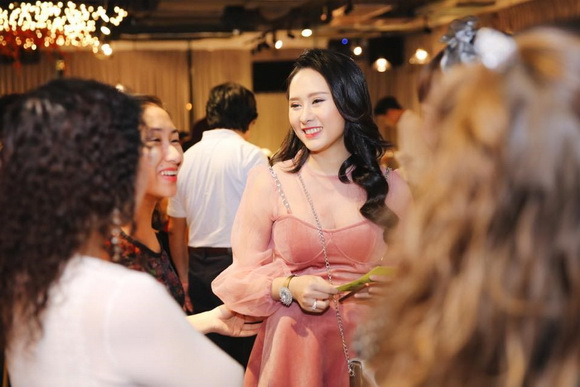 Kim Kelly, mỹ phẩm Be Nature, Thực phẩm dinh dưỡng Kim Nutri