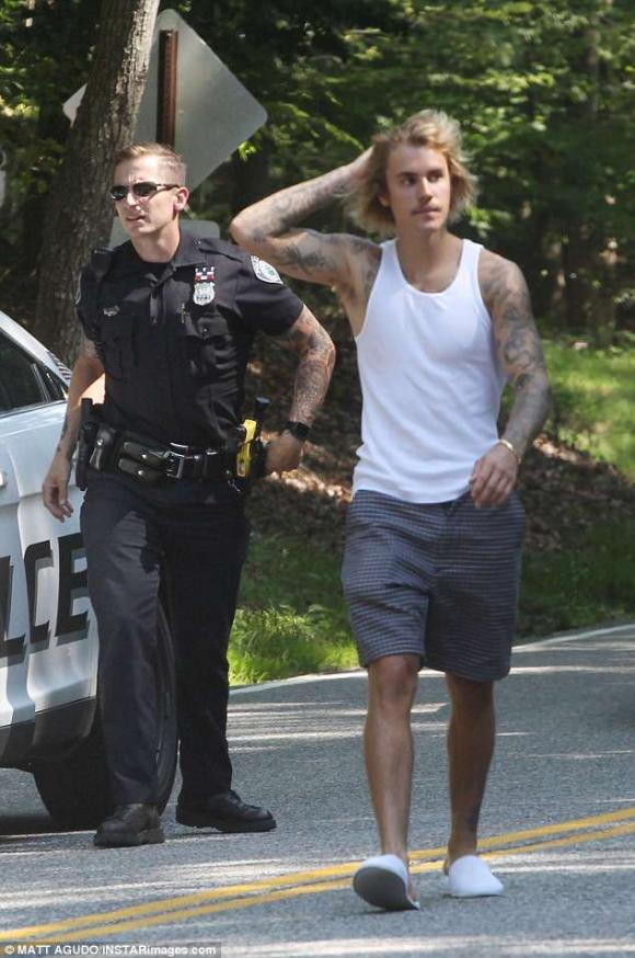 Ca sĩ Justin Bieber,Justin Bieber và Hailey Baldwin, sao Hollywood