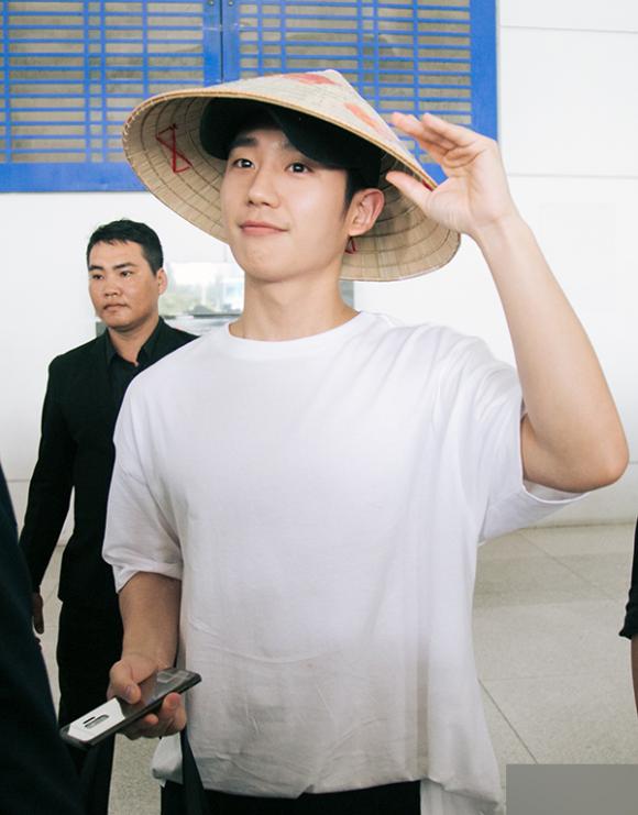 Jung Hae In, chị đẹp mua cơm ngon cho tôi, sao Hàn