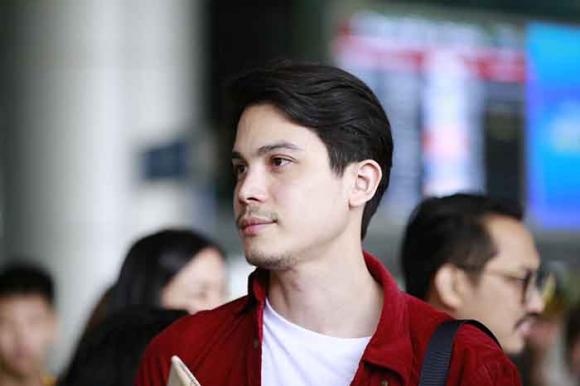 Sunny Suwanmethanon,Brother Of The Year,Ông anh trời đánh