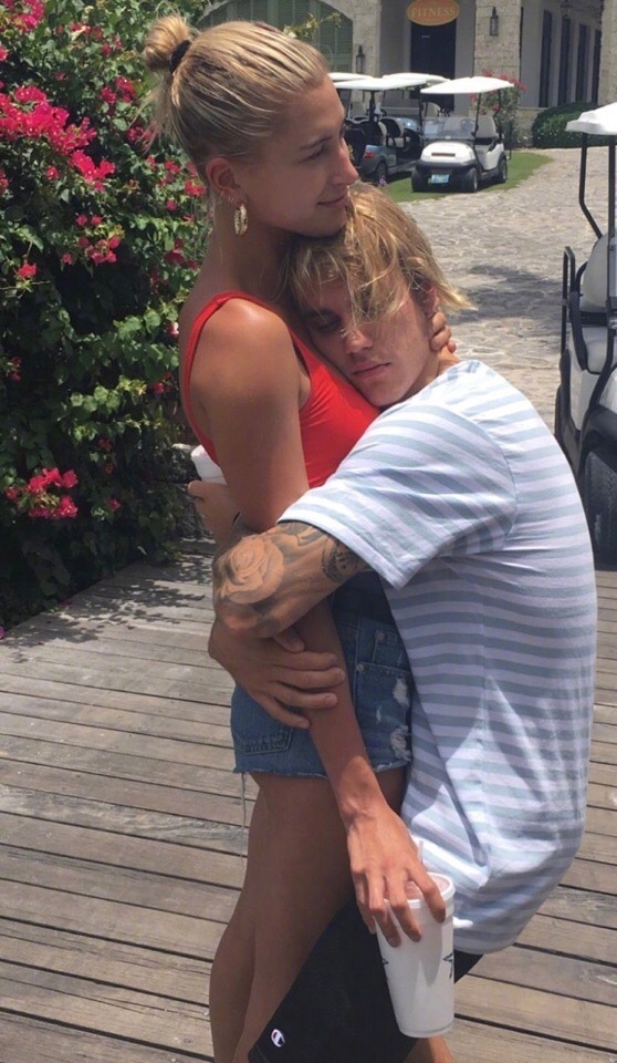 Ca sĩ Justin Bieber,Justin Bieber và Hailey Baldwin, sao hollywood