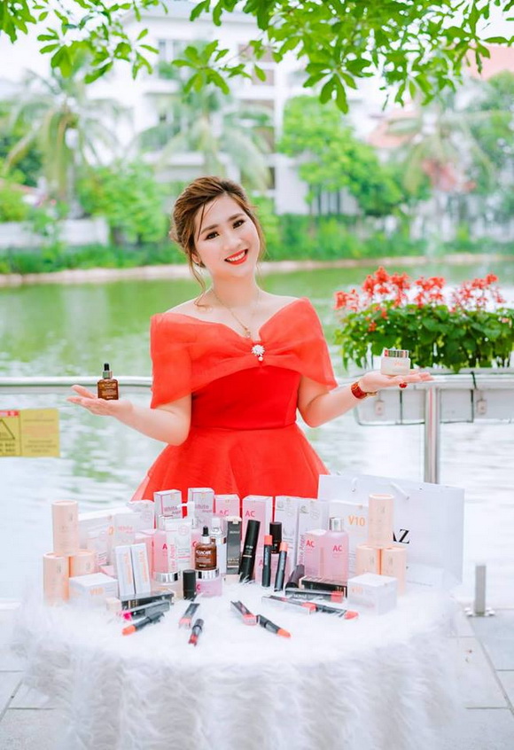 skinaz-147-10h-6-ngoisao.vn-w580-h846 0 SKINAZ, mỹ phẩm SKINAZ, mỹ phẩm hàn quốc