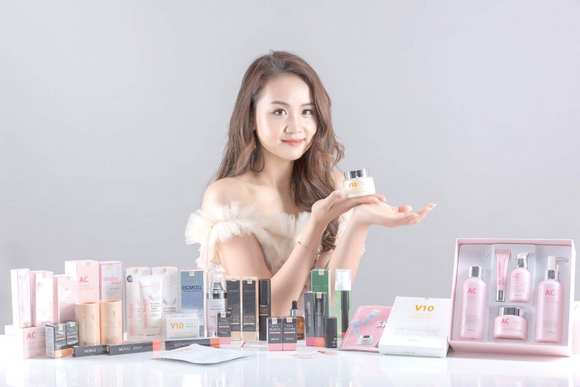 nguyen-thanh-nhan-177-2-ngoisao.vn-w580-h387 3 Skinaz, Mỹ phẩm Skinaz, Mỹ phẩm Hàn Quốc