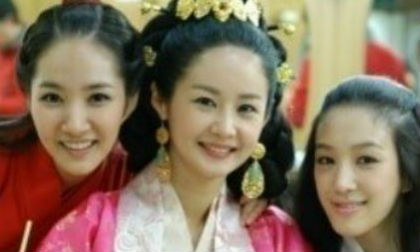 Park Min Young, Suzy, Yoona, Son Ye Jin, thư ký kim sao thế