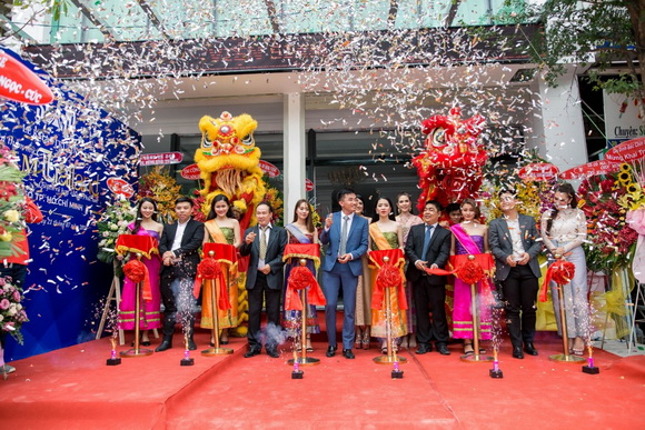 Thẩm Mỹ Siam, Viện thẩm mỹ Siam Thailand