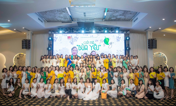 khach-moi-cua-chuong-trinh-267-ngoisao.vn-w580-h350 0 Bích Phương, Stella Chang,  Xuân Hồng – Giải mã 'Bùa yêu'