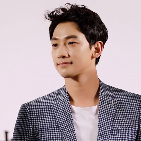 ca sĩ Bi Rain,nữ diễn viên kim tae hee,cặp đôi Bi Rain và Kim Tae Hee