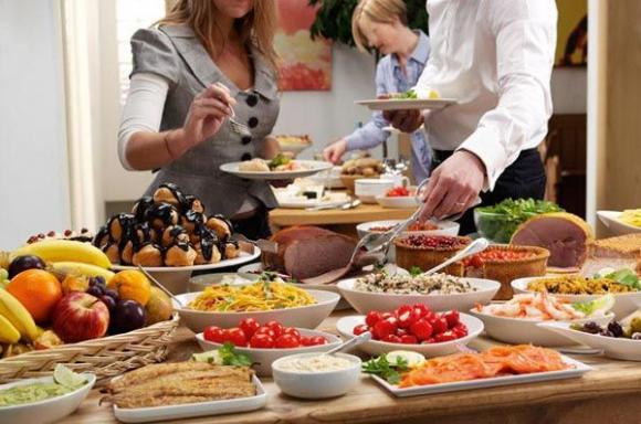 cách ăn buffet, Cách ăn buffet để thưởng thức được nhiều mà không lo bị lỗ, Cách ăn buffet không lo bị lỗ