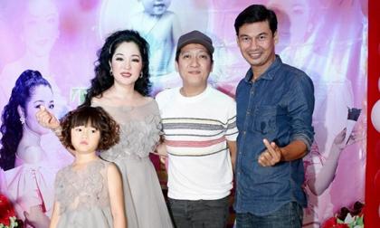 ca sĩ Nhật Thuỷ, quán quân Vietnam Idol, sao Việt