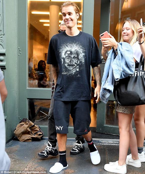 justin bieber,Hailey Baldwin, sao hollywood