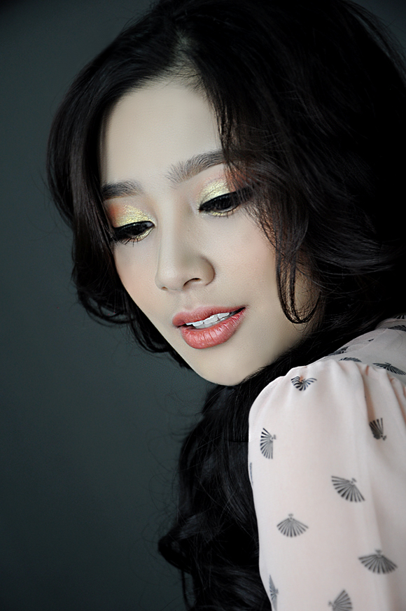 trang-diem-138-1-ngoisao.vn-w580-h873 7 cách trang điểm khi đi party, Trang điểm đẹp, BB Thanh Vân
