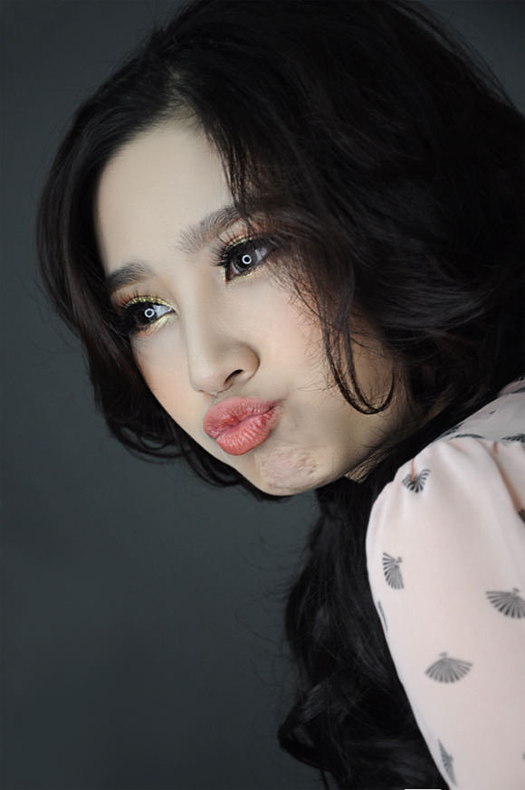 trang-diem-138-9-ngoisao.vn-w580-h873 0 cách trang điểm khi đi party, Trang điểm đẹp, BB Thanh Vân